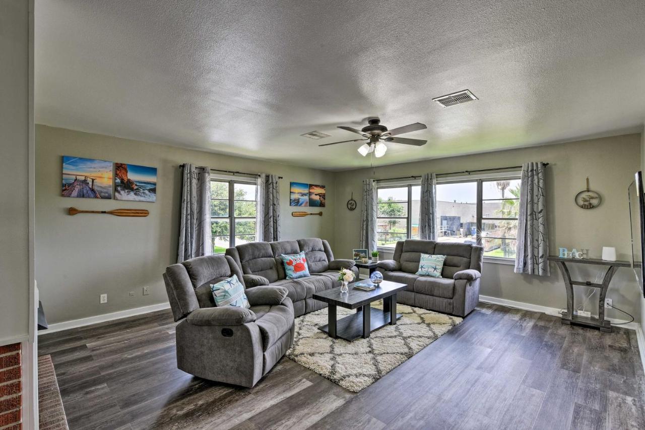 Spacious And Modern Family Duplex In Galveston! Exterior photo
