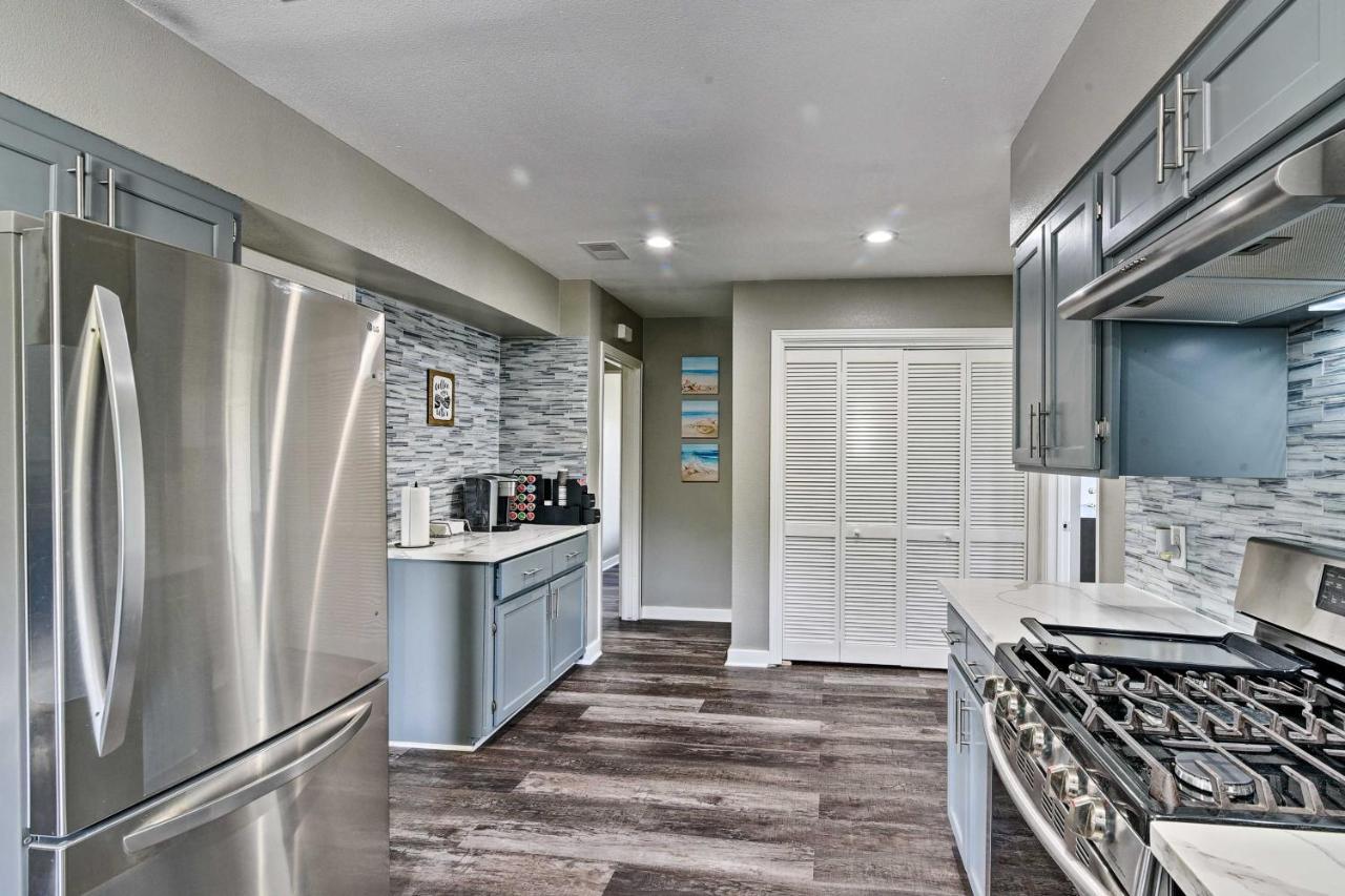 Spacious And Modern Family Duplex In Galveston! Exterior photo