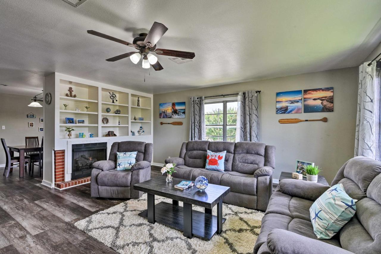 Spacious And Modern Family Duplex In Galveston! Exterior photo