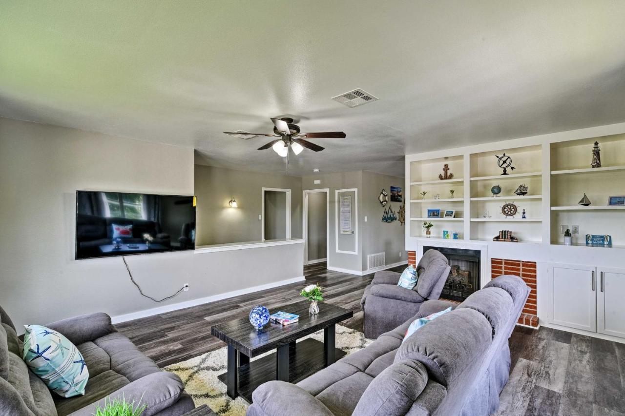 Spacious And Modern Family Duplex In Galveston! Exterior photo